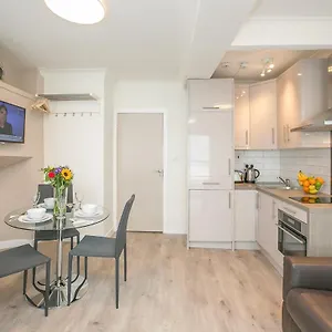  Apartamento St Stephen's District-1
